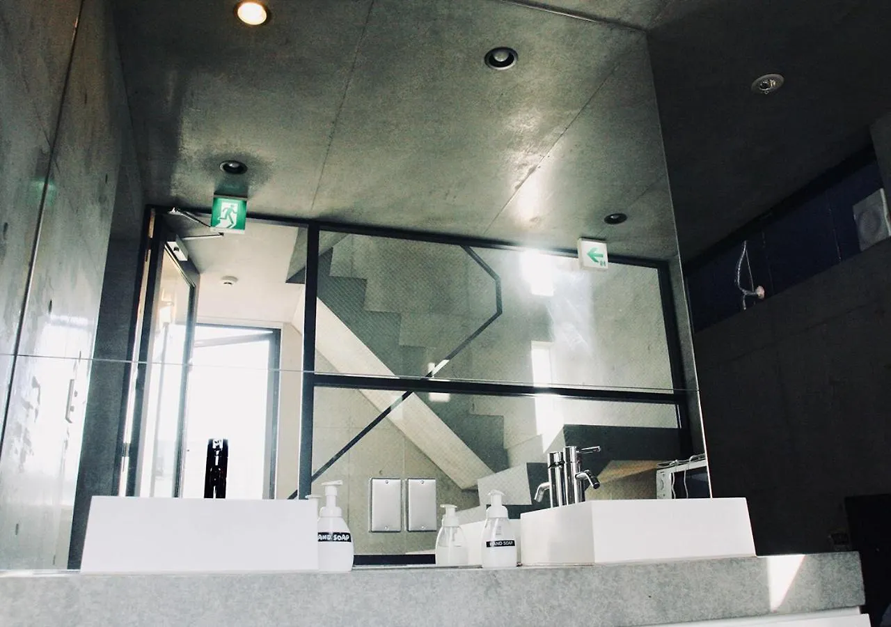Kangaroo Hotel Tokyo 0*,
